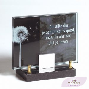glazen gedenkteken op granieten voetje dmv rvs steuntje31