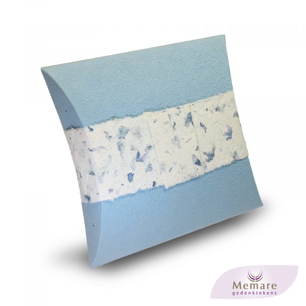 zee urn licht blauw