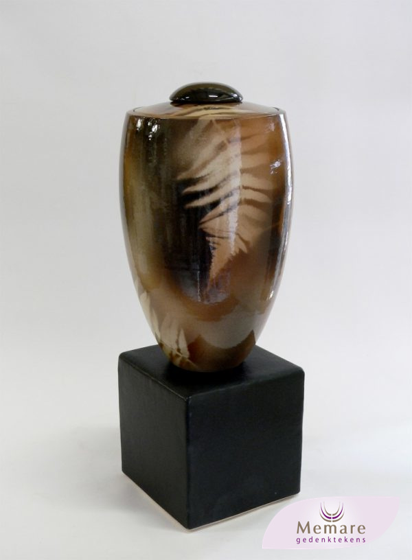urn 407a platte dop bladdecoratie varen bruintonen